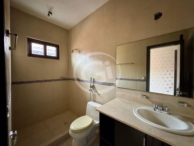 Venta Casa esquina El Doral – Remate Bancario