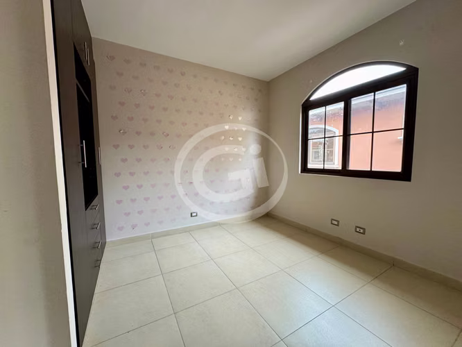 Venta Casa esquina El Doral – Remate Bancario