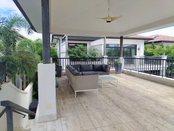 VENTA DE CASA EN BUENAVENTURA