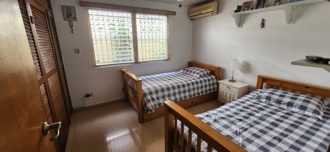 SE VENDE CASA UNIFAMILIAR DE 2 PISOS EN ALTOS DE EL DORADO