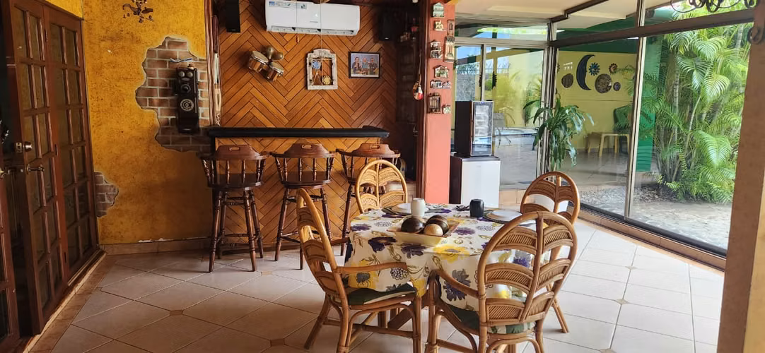 SE VENDE CASA UNIFAMILIAR DE 2 PISOS EN ALTOS DE EL DORADO