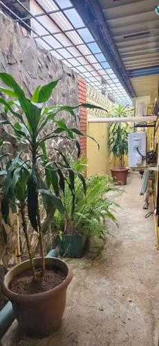 SE VENDE CASA UNIFAMILIAR DE 2 PISOS EN ALTOS DE EL DORADO