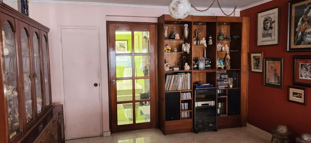 SE VENDE CASA UNIFAMILIAR DE 2 PISOS EN LA ALAMEDA