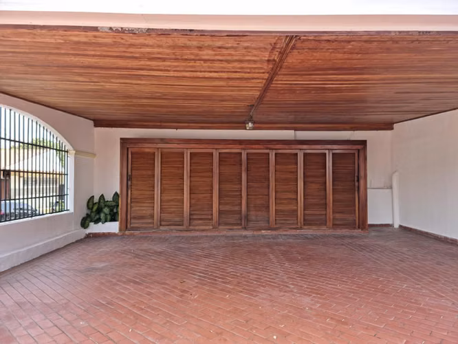 SE VENDE casa unifamiliar de 2 niveles en DOS MARES