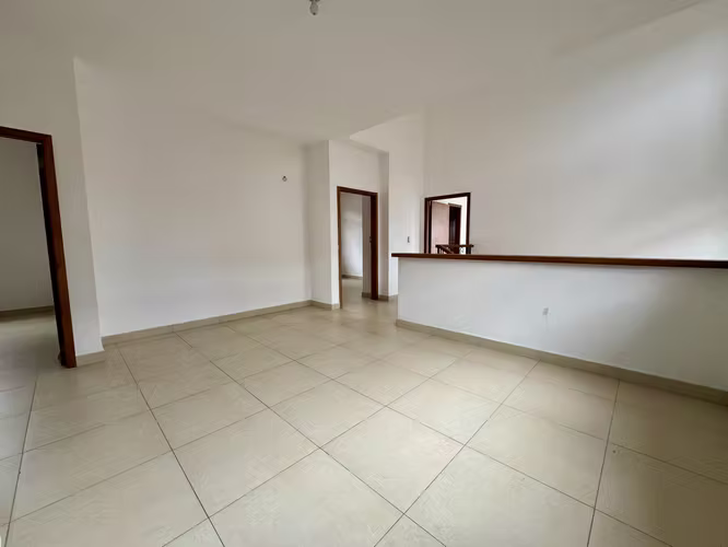 Venta Casa esquina El Doral – Remate Bancario - Imagen 8