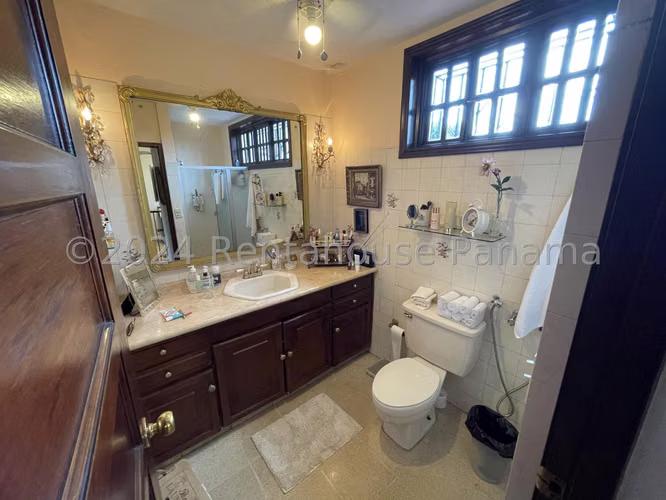 Venta de lujosa y comoda Casa en San Francisco 26*5222Mfk