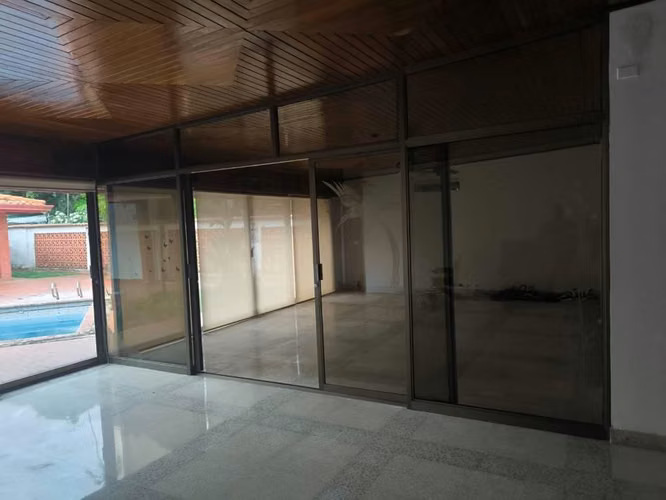 Oportunidad! para Inversión Casa de 750m2 en el Carmen con piscina
