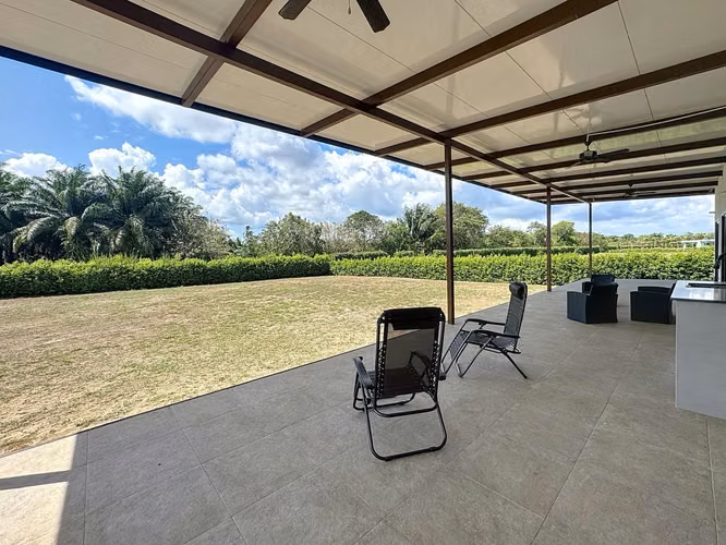 Venta de Casa en Coco Beach , Puerto Armuelles