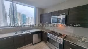 Alquiler de Apartamento econ 155m2 en Punta Pacifica PH Grand Tower 26-5217