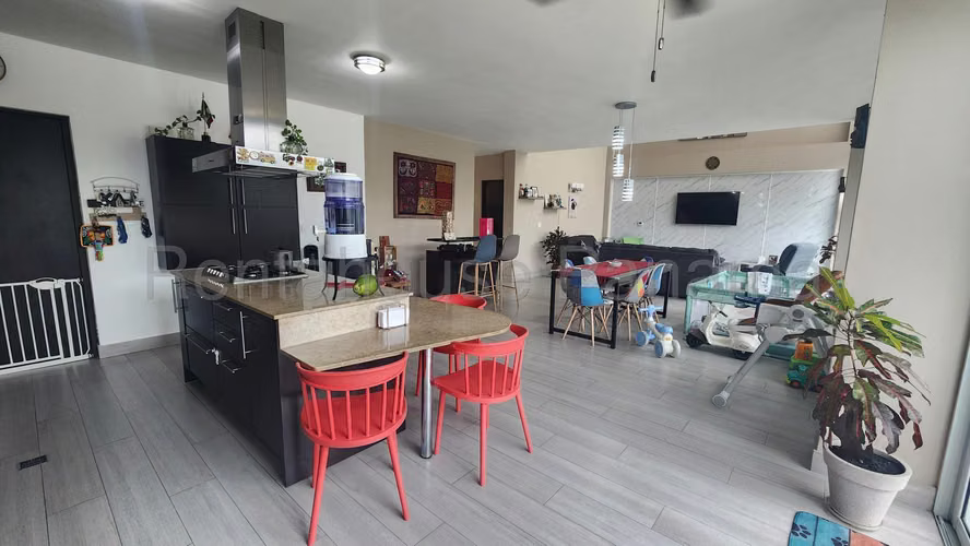 Casa en Venta en Costa Sur AFC 26-3704