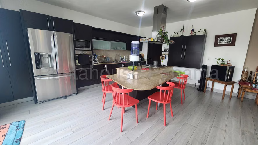 Casa en Venta en Costa Sur AFC 26-3704