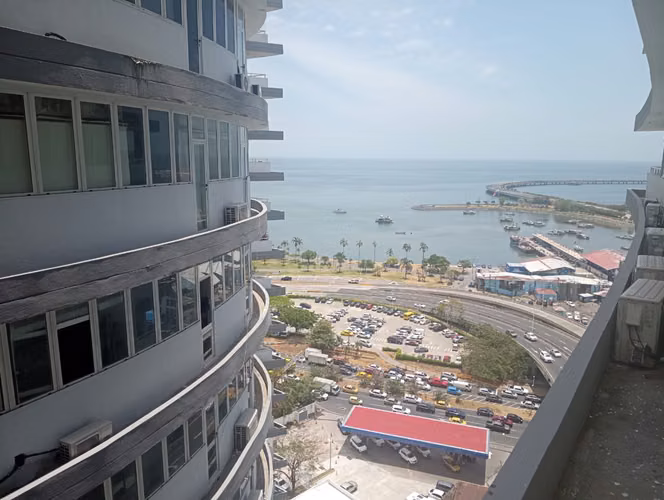 ALQUILO APTO 2 REC 2 BAÑOS AV BALBOA