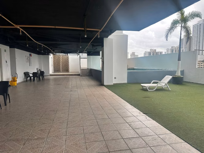 Se vende Apartamento en Plaza Valencia Vía España