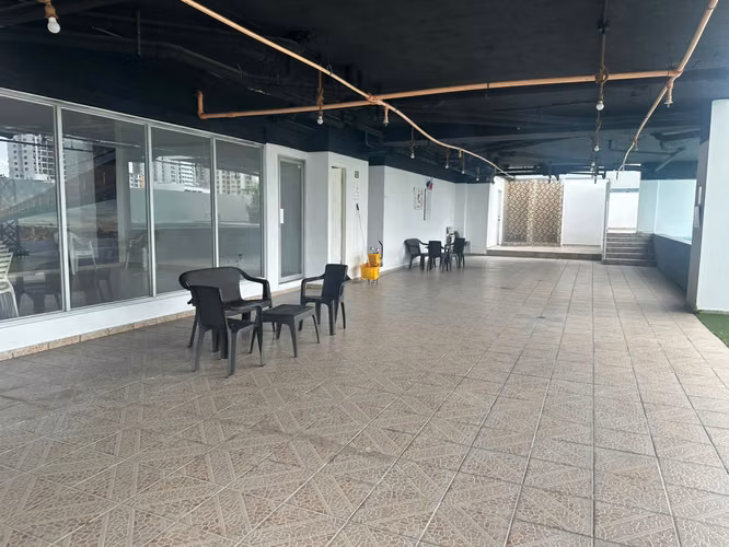 Se vende Apartamento en Plaza Valencia Vía España
