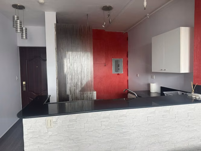 Se vende Apartamento en Plaza Valencia Vía España