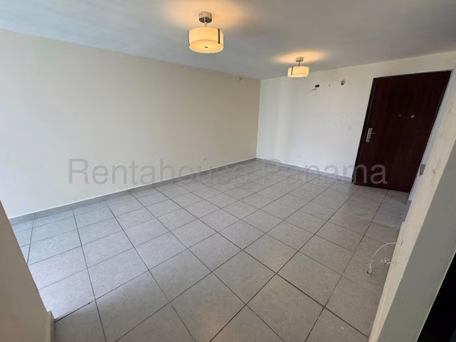 Apartamento en Venta en Carrasquilla MPM 25-7589