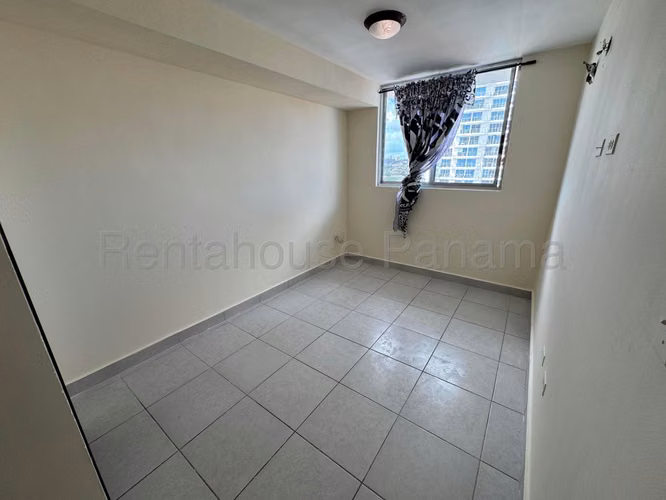 Apartamento en Venta en Carrasquilla MPM 25-7589