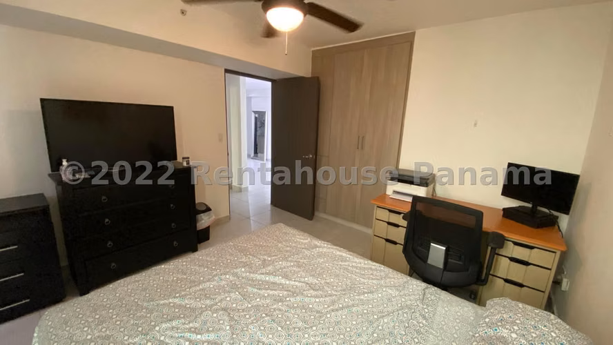 Apartamento en Venta Carrasquilla MPM 25-132