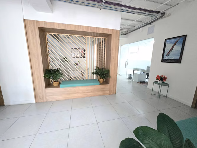 ALQUILER DE  OFICINAS PRIVADAS - COWORKING