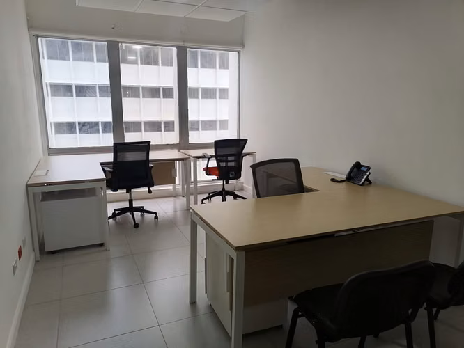 ALQUILER DE  OFICINAS PRIVADAS - COWORKING