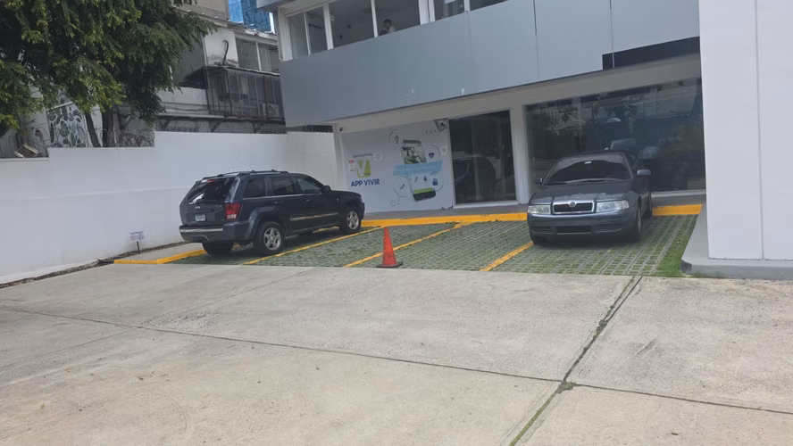 Melissa Foster Luxury alquila local comercial en Obarrio. MFR1998 - Imagen 3