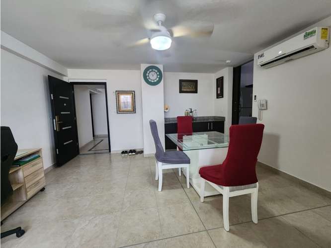 VENTA o ALQUILER DE APARTAMENTO CON VISTA AL PARQUE OMAR