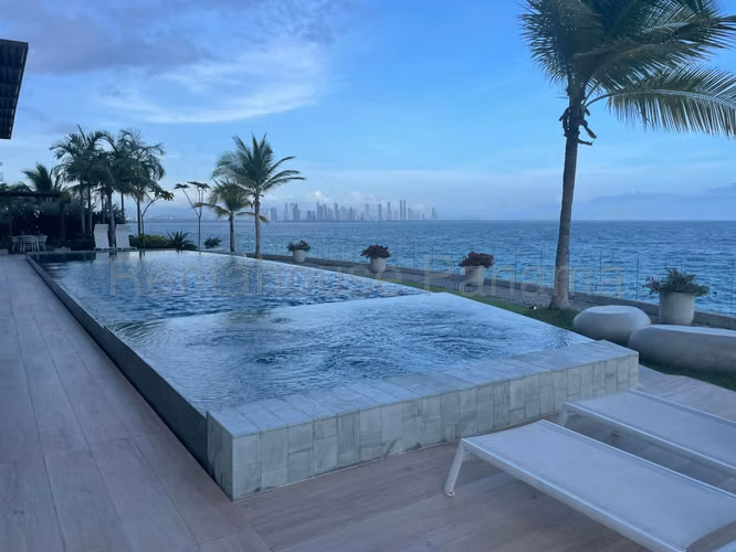 VENTA DE APARTAMENTO PUNTA PACIFICA GM