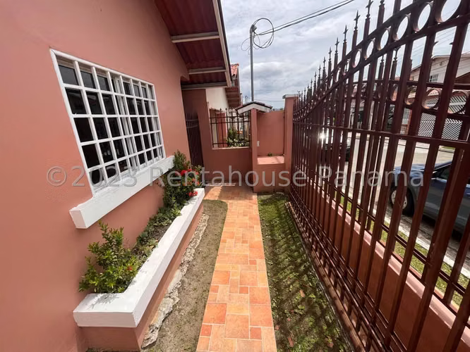 Casa en venta en Villa Zaita YM