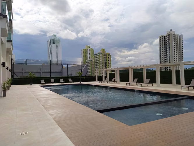Apartment for sale in Condado del Rey YM