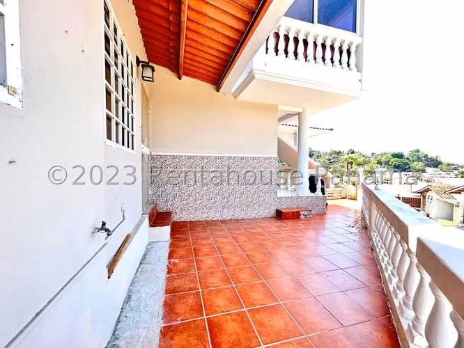 Casa en venta Altos de Santa Maria EH