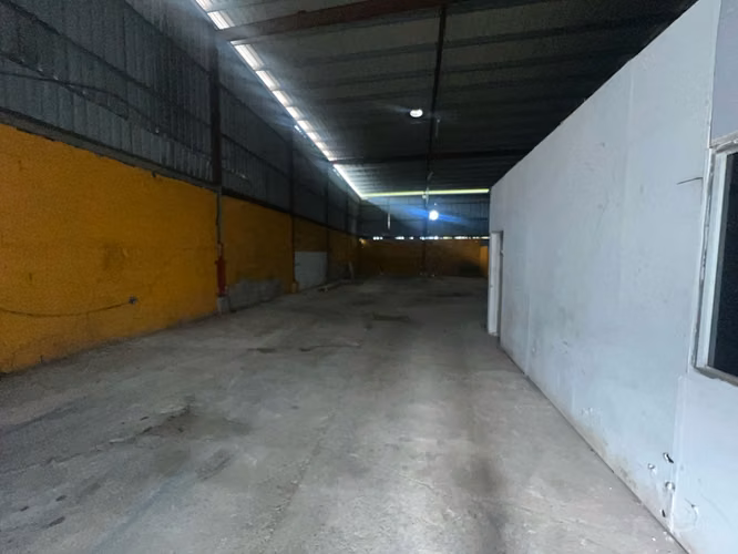 Alquiler de galera en tocumen 350 mts2, oficina 1 baño, trifásica