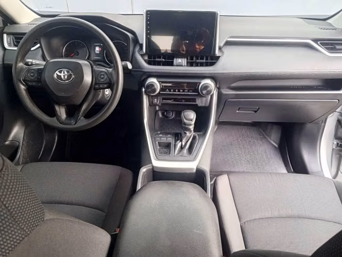 TOYOTA RAV4 2024