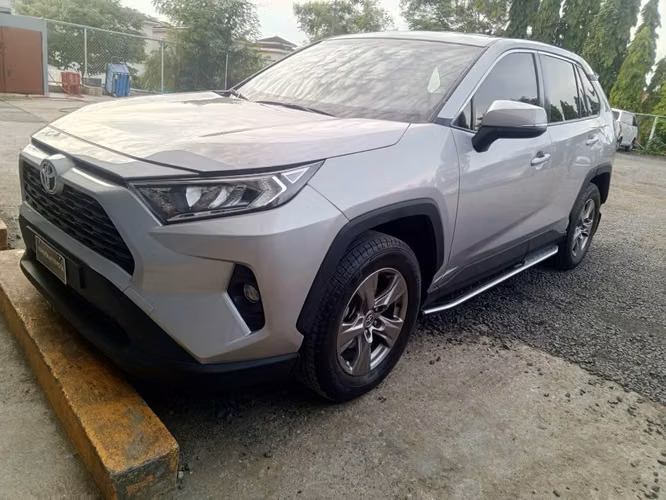 TOYOTA RAV4 2024