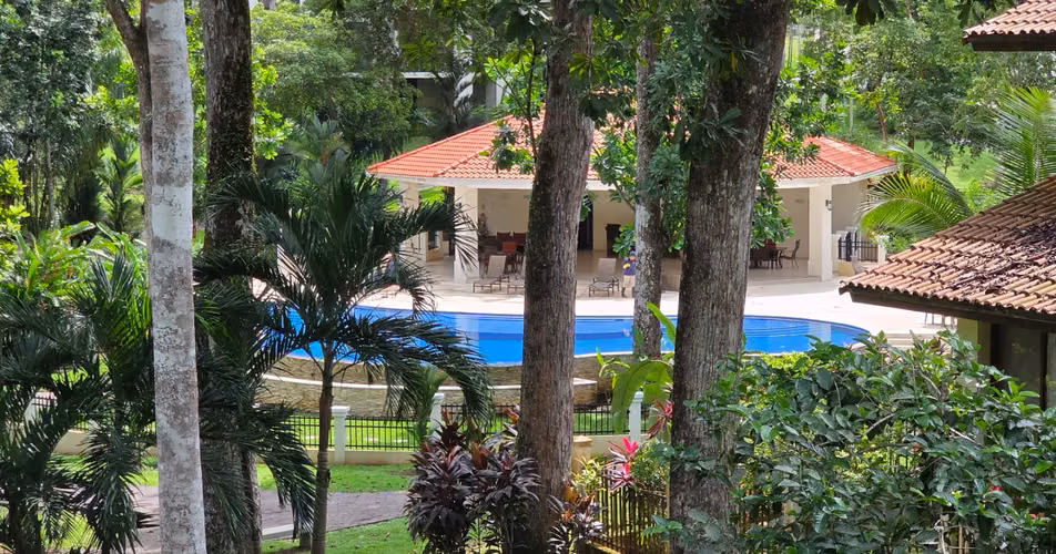 Venta Lujosa Casa En Senderos Camino de Cruces