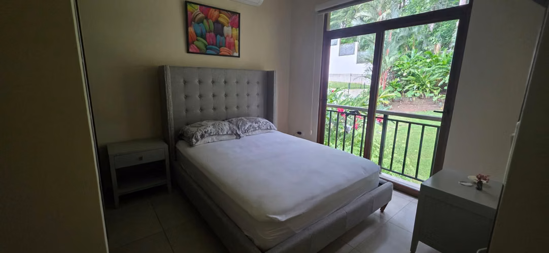 Venta Lujosa Casa En Senderos Camino de Cruces
