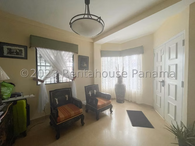Se Vende Casa en Hato Pintado MDV26-2104