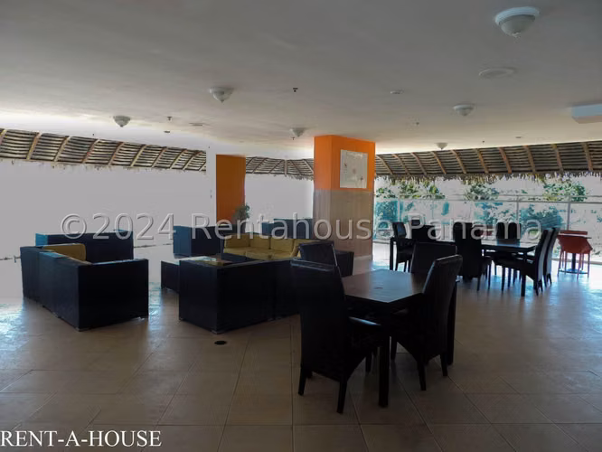 Se Vende Apartamento en Coronado YDU