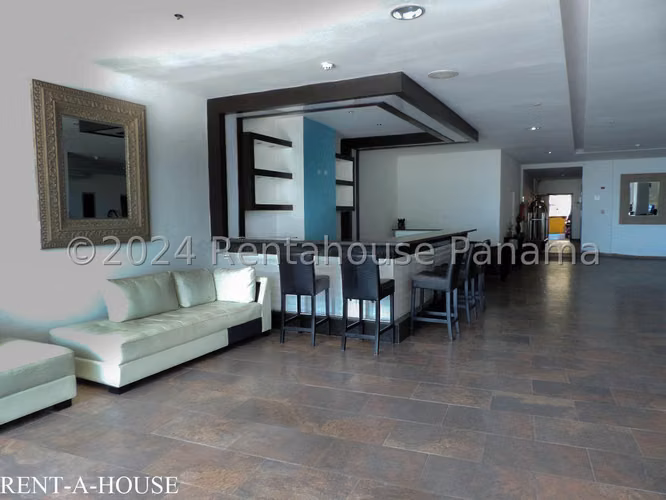 Se Vende Apartamento en Coronado YDU