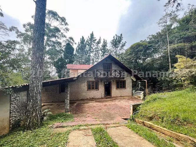 House for Sale in Cerro Azul YDU