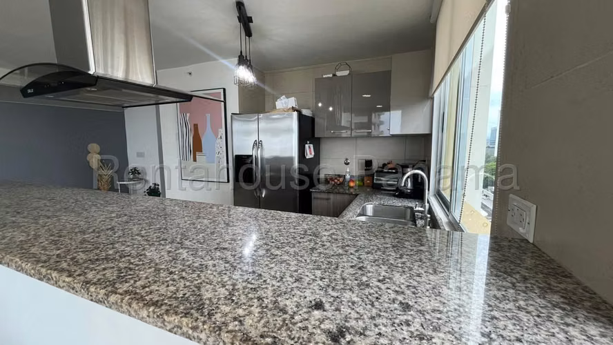Se Alquila Apartamento en Costa del Este YDU