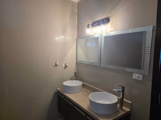 San Francisco | 215m² | 3 Rec + CBE | Vista al Mar | linea blanca