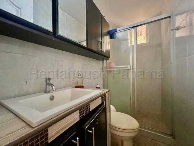 Alquilo apartamento en Vía España LF26-8478 Solo Cliente Directo