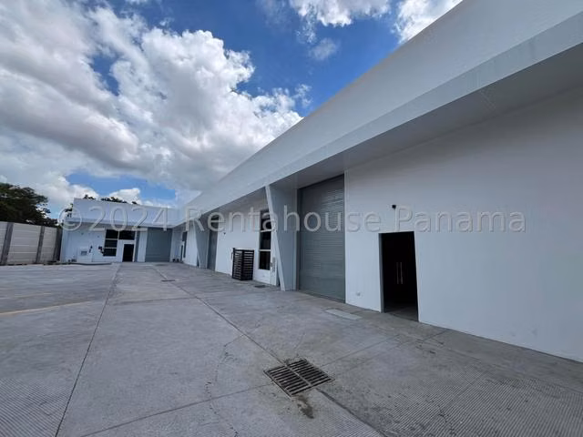 Vendo galera en Parque Lefevre LF24-3880 Solo Cliente Directo - Imagen 10