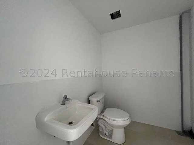 Vendo galera en Parque Lefevre LF24-3880 Solo Cliente Directo - Imagen 9
