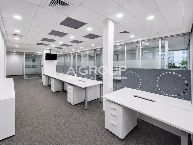 Business Center La Colmena – Oficinas Privadas frente a Multiplaza