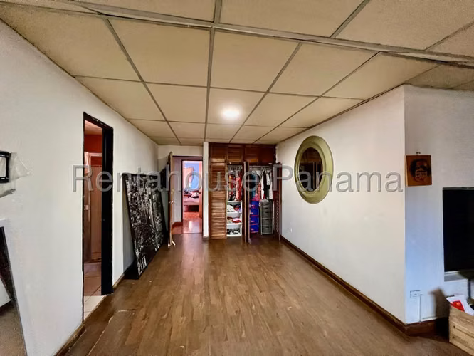 Vendo Casa en Condado del Rey OF 26-8565