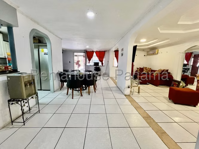 Vendo Casa en Condado del Rey OF 26-8565