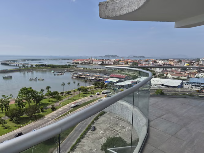 OFERTA  VENTA DE  APARTAMENTO FRENTE AL MAR