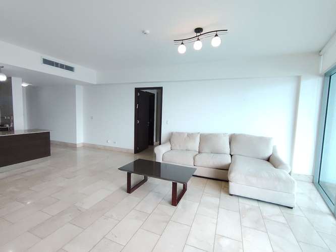 Lujo Frente al Mar en Grand Tower | Vista Panorámica | $348K