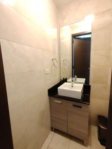 Lujo Frente al Mar en Grand Tower | Vista Panorámica | $348K